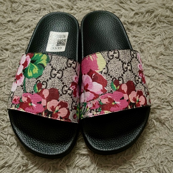 Gucci Shoes - Gucci Floral GG Canvas Slide Sandals in Black, Pink and Green